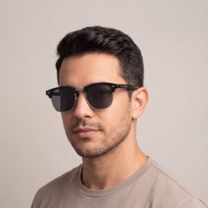 Óculos de Sol Berimbau Clubmaster Preto e Prata Lente Fumê