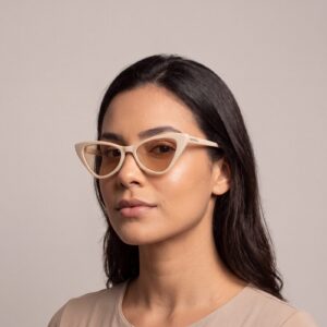 Óculos de Sol Iara Gatinho Nude Lente Rosé
