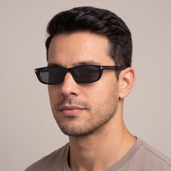 Óculos de Sol Trovão Retangular Fino Preto Lente Fumê